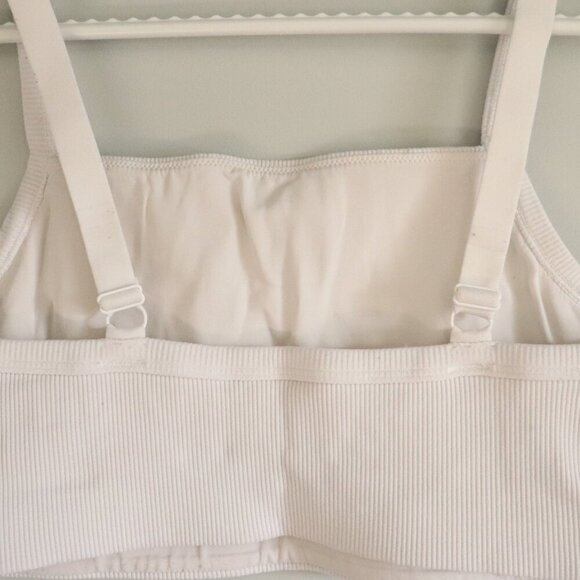 OFFLINE By Aerie White M Women's Ribbed Sports Bra Sleeveless Medium Support Top - Picture 6 of 9